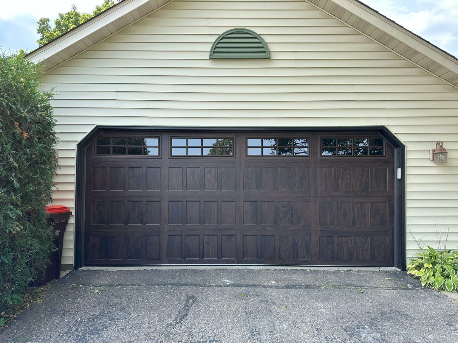 A picture of our Garage Door Installation service