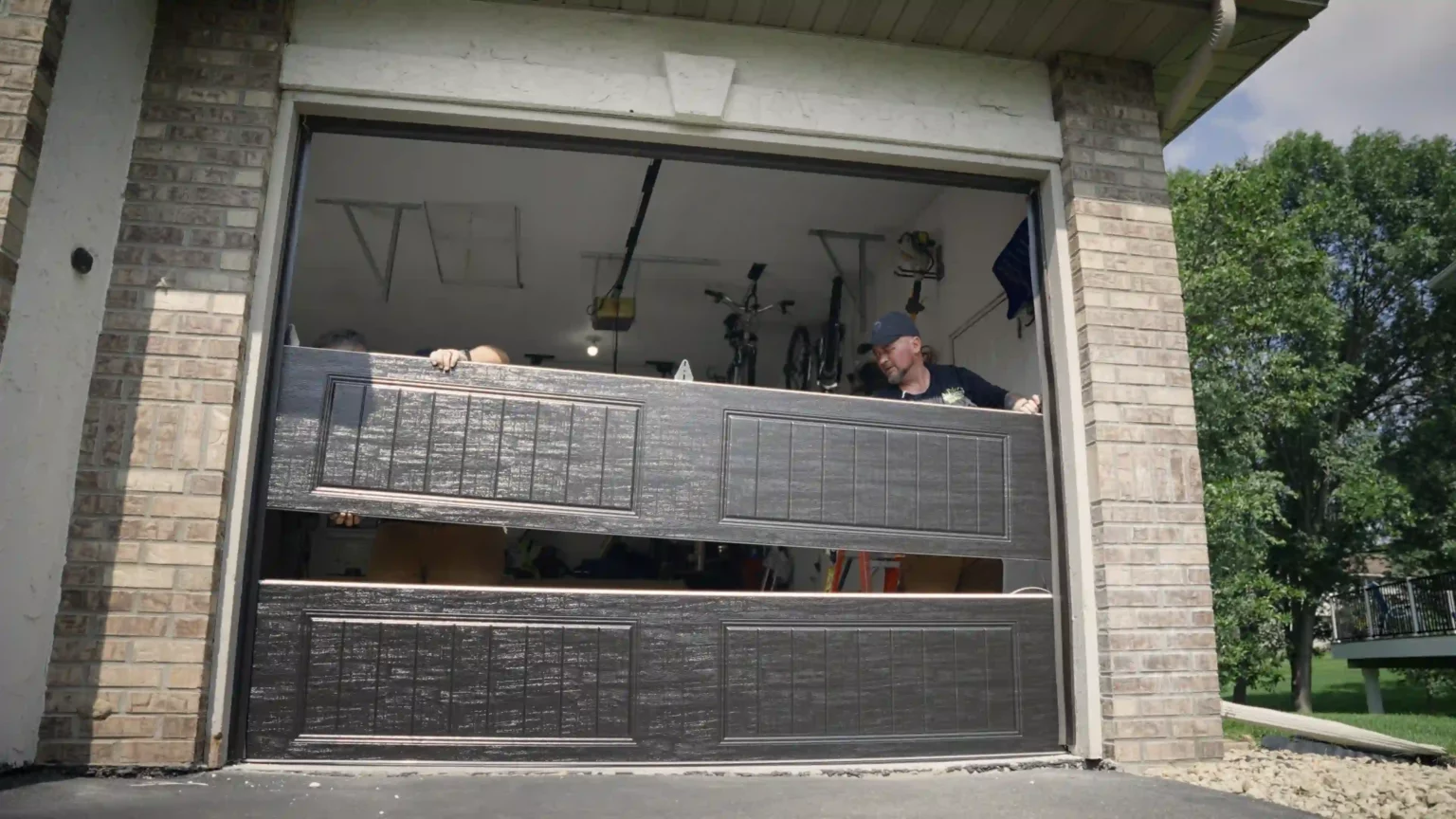 A picture of our Garage Door Replacement service
